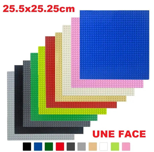 Grande plaque une face, 32 x 32 plots, 25.5 cm x 25.5cm